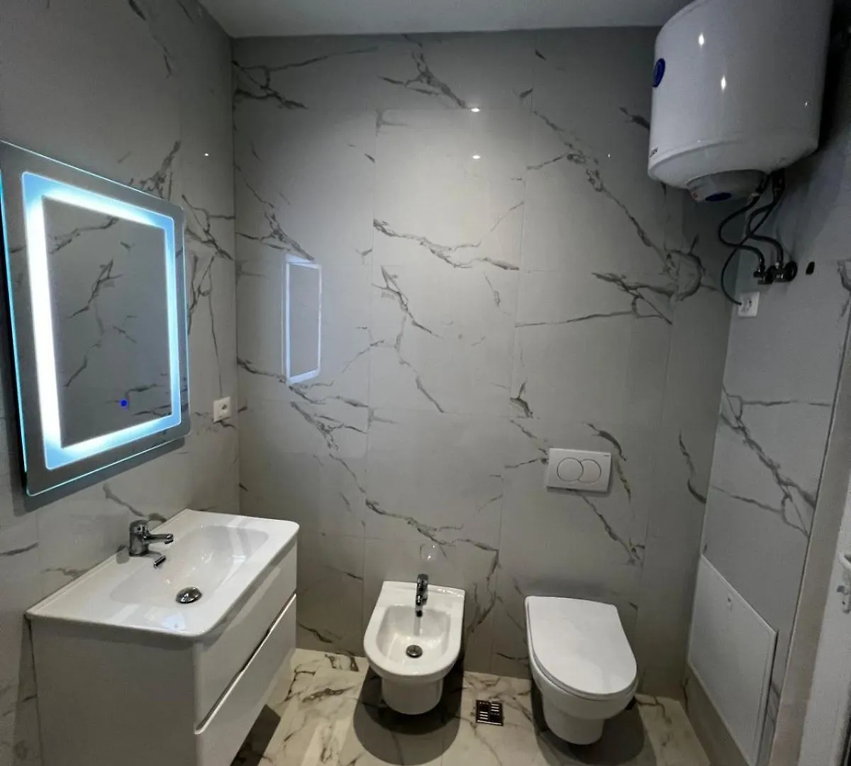 All Season Apartaments Durres Albania